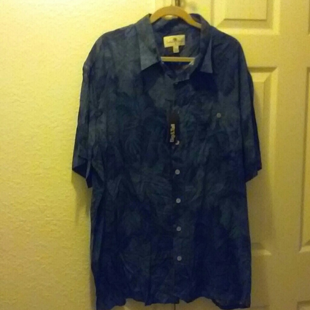 I.S. Island Shores Big & Tall Men's Button Down Shirt